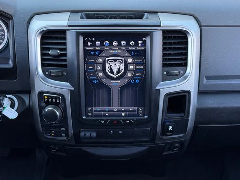 Used 2018 RAM 1500 Classic SLT image 19