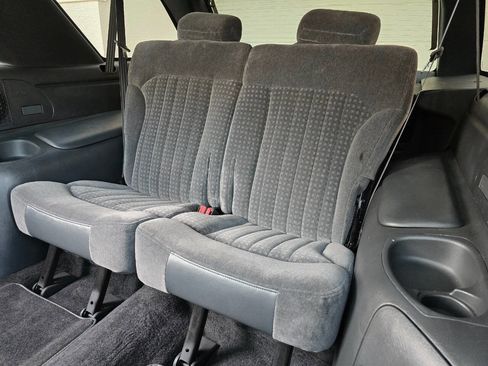 Used 2001 Chevrolet Blazer Xtreme w/ Preferred Equipment Group image 21