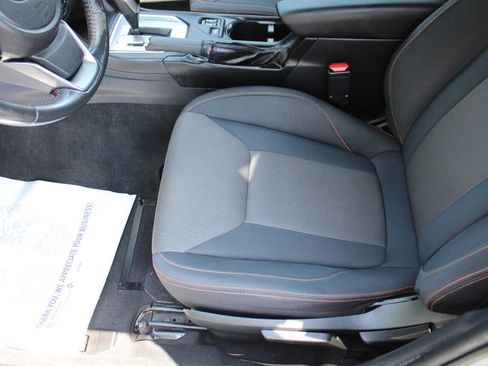 Used 2018 Subaru Crosstrek 2.0i Premium image 8