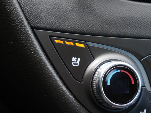 Used 2023 Chevrolet Malibu LT FWD image 4