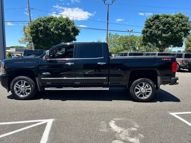 Used 2019 Chevrolet Silverado 2500 High Country w/ Duramax Plus Package AWD/4WD image 4