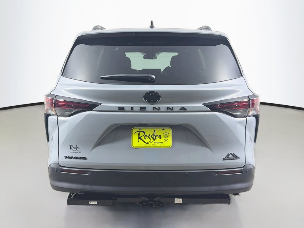 New 2026 Toyota Sienna XLE Woodland Edition AWD/4WD image 7