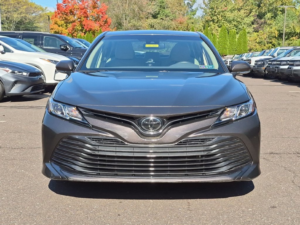 Used 2018 Toyota Camry LE w/ Convenience Package FWD image 5