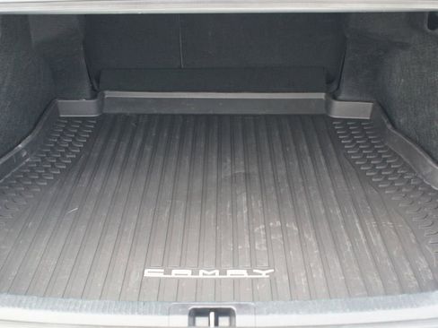 Used 2023 Toyota Camry SE image 14