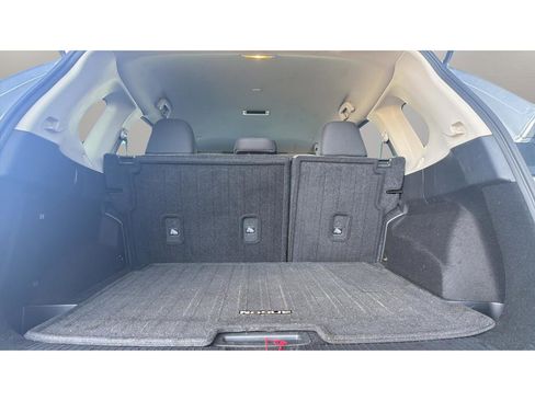 Certified 2023 Nissan Rogue SV image 16