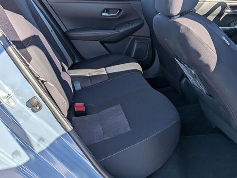 Certified 2025 Nissan Sentra SR FWD image 32