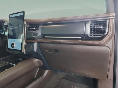 Certified 2022 Ford Expedition King Ranch RWD image 20