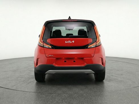 Used 2025 Kia Soul LX w/ LX Technology Package image 7