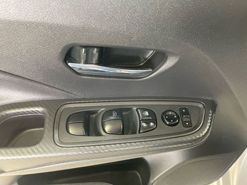Used 2024 Nissan Versa SV FWD image 13