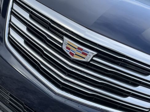 Used 2017 Cadillac XT5 Luxury w/ Driver Awareness Package image 36