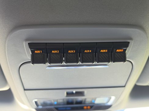 Used 2024 Ford F250 Lariat w/ Lariat Ultimate Package AWD/4WD image 32