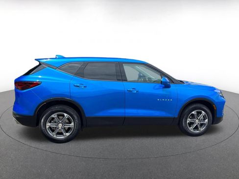 Used 2026 Chevrolet Blazer LT FWD image 17