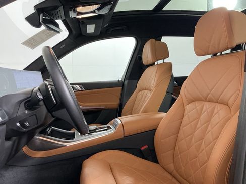 Certified 2024 BMW X7 xDrive40i w/ Premium Package image 25