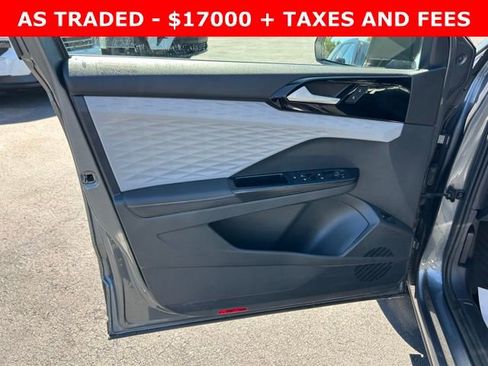 Used 2024 Volkswagen Taos S FWD image 12