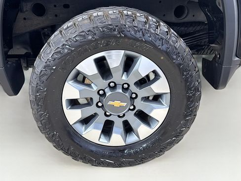 Used 2022 Chevrolet Silverado 2500 Custom w/ Custom Value Package RWD image 31