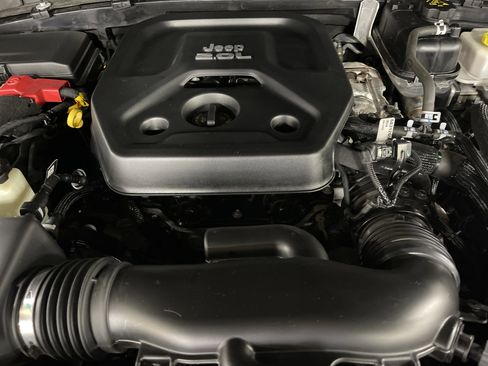 Used 2023 Jeep Wrangler Rubicon w/ Cold Weather Group image 16