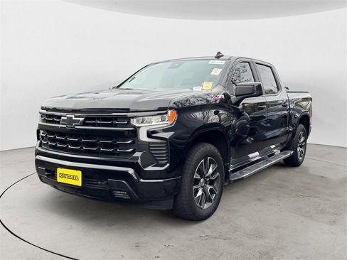 Used 2022 Chevrolet Silverado 1500 RST image 1