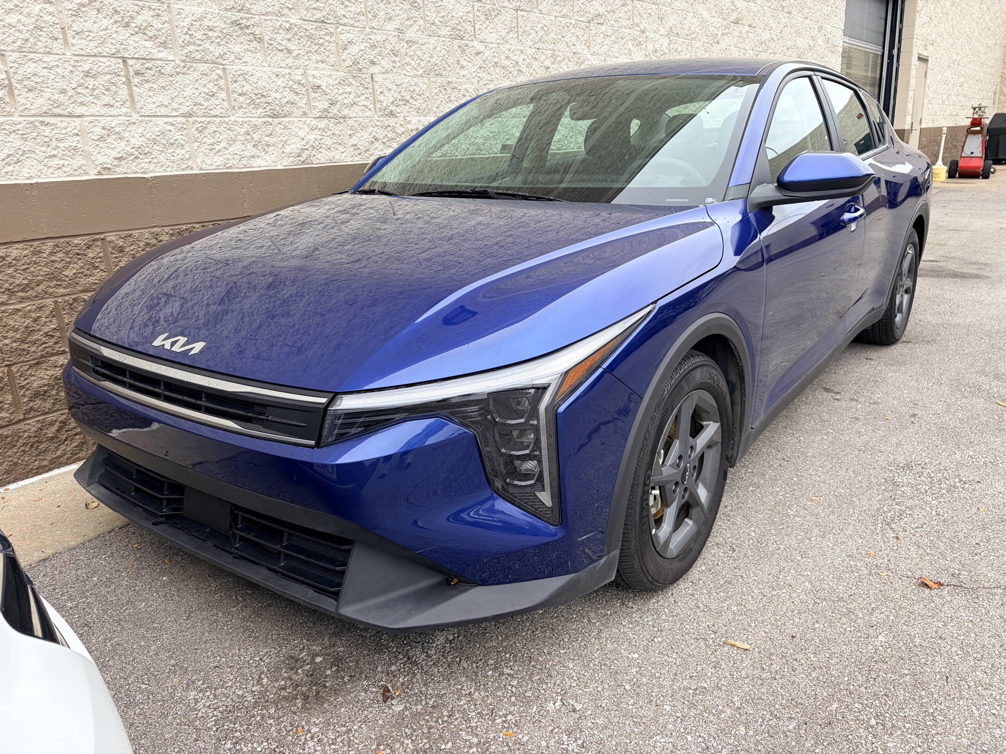 Used 2025 Kia K4 FWD image 1