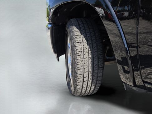 Used 2025 RAM 1500 Big Horn AWD/4WD image 42