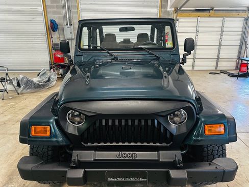 Used 2005 Jeep Wrangler X w/ Tire & Wheel Group (Ecco) AWD/4WD image 7