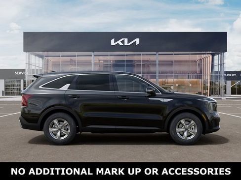 New 2026 Kia Sorento LX FWD image 7