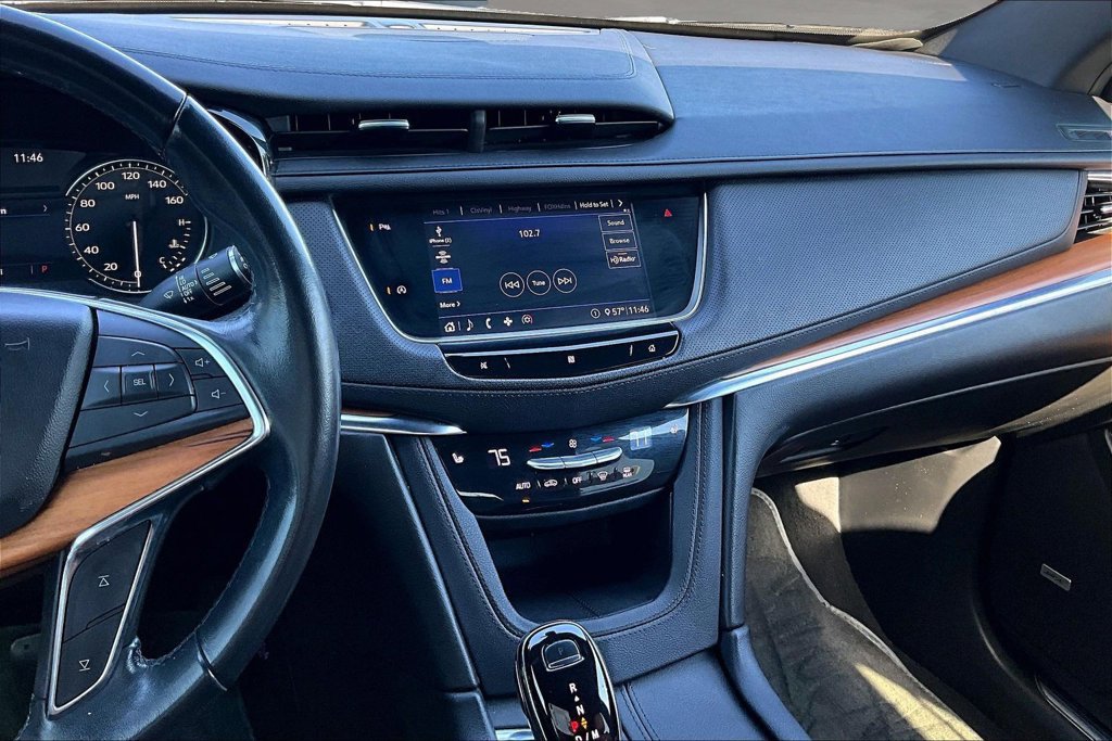 Used 2020 Cadillac XT5 Premium Luxury FWD image 6