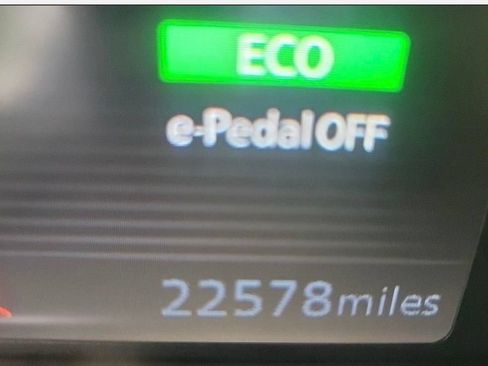 Used 2025 Nissan Leaf S FWD image 8