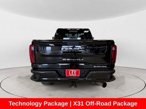 Used 2024 GMC Sierra 2500 Denali Ultimate AWD/4WD image 5