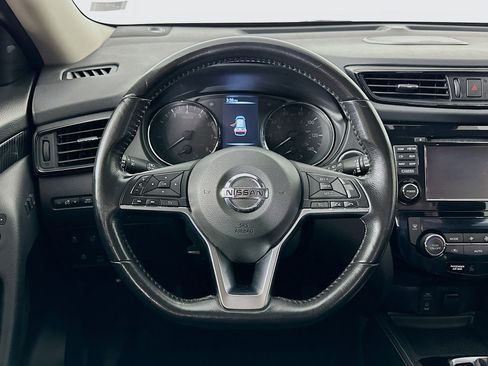 Used 2017 Nissan Rogue SL w/ SL Premium Package image 18