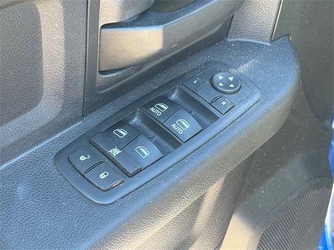 Used 2017 RAM 2500 Tradesman w/ Chrome Appearance Group image 18