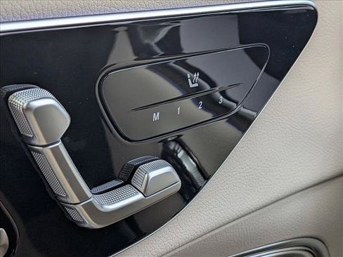 Certified 2026 Mercedes-Benz GLC 300 4MATIC image 15