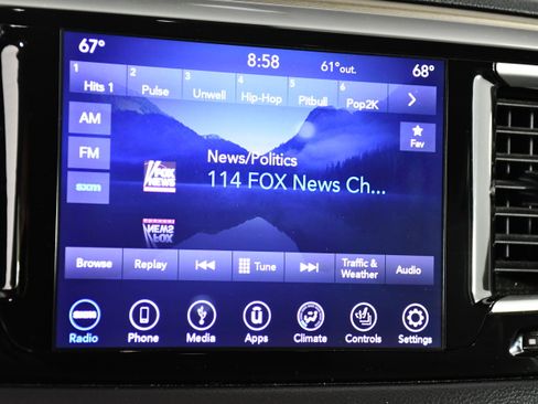 Used 2018 Chrysler Pacifica Touring-L w/ Advanced Safetytec Group FWD image 26