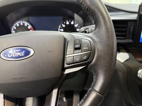 Used 2020 Ford Explorer XLT AWD/4WD image 17