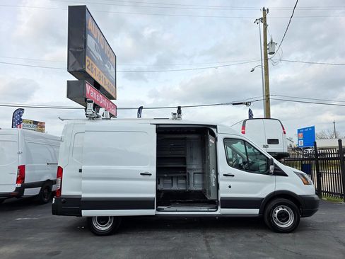Used 2018 Ford Transit 250 148 Medium Roof image 5