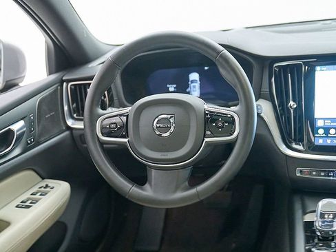 Certified 2025 Volvo V60 B5 Cross Country Ultra w/ Climate Package AWD/4WD image 28