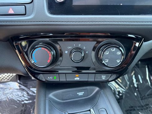Certified 2021 Honda HR-V Sport image 24