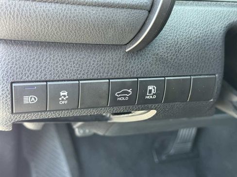Used 2022 Toyota Camry SE FWD image 27