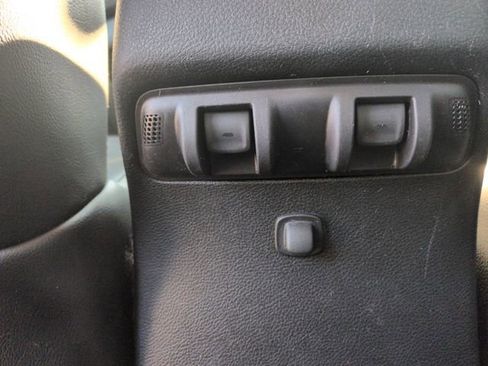 Used 2017 Jeep Wrangler Unlimited Sahara AWD/4WD image 35