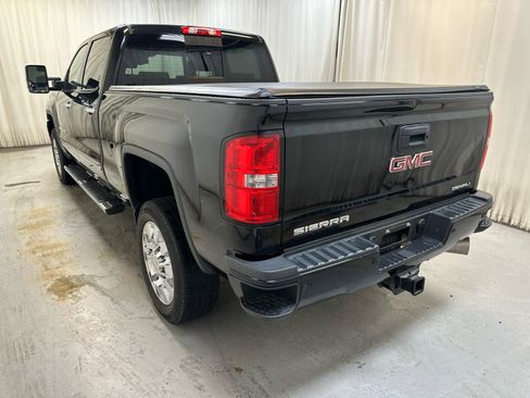 Used 2016 GMC Sierra 2500 Denali w/ Duramax Plus Package image 2