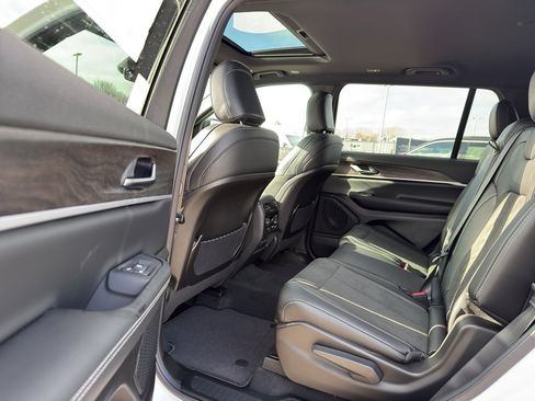 New 2026 Jeep Grand Cherokee L 4WD image 29