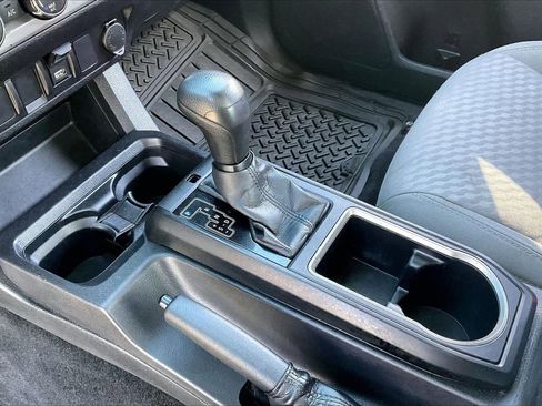 Used 2022 Toyota Tacoma SR RWD image 30