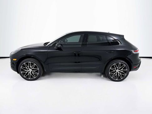 New 2026 Porsche Macan image 2