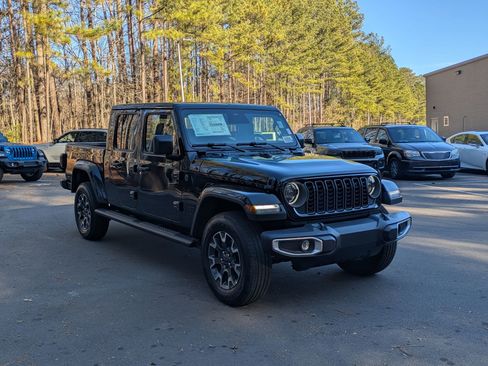 New 2026 Jeep Gladiator Sahara image 3