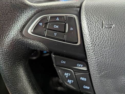 Used 2017 Ford Focus SE image 16