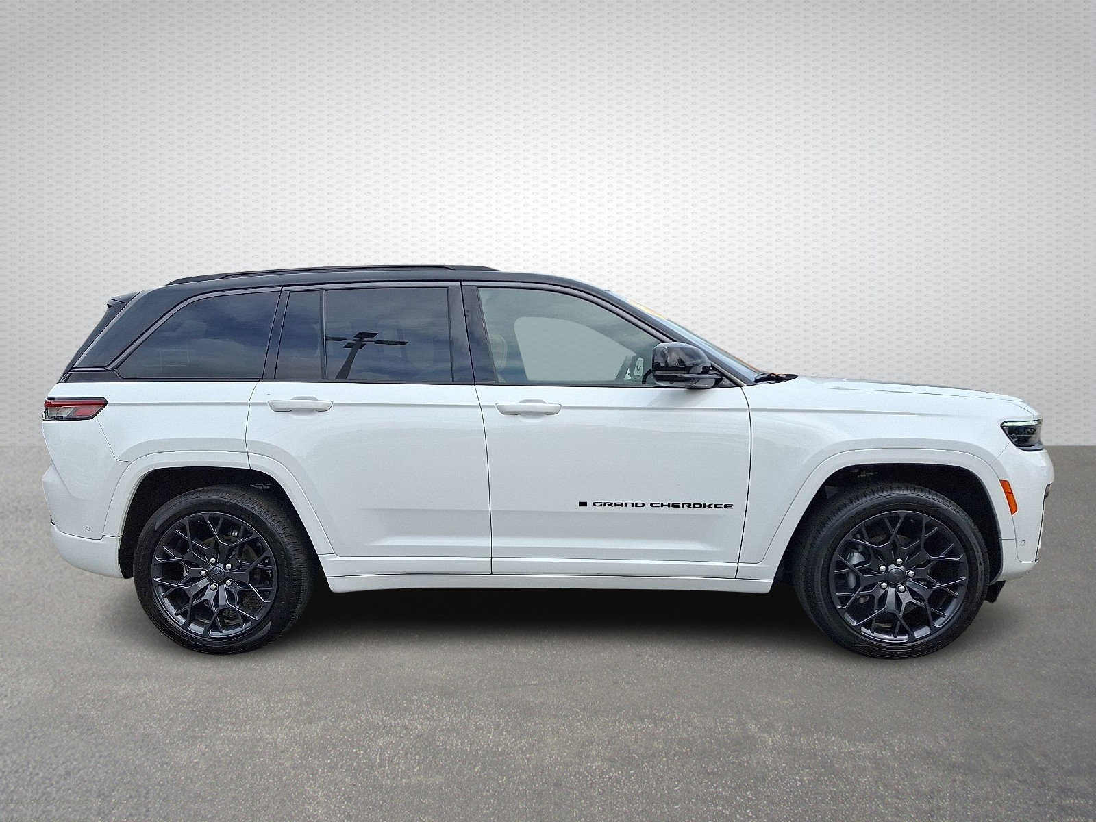Certified 2026 Jeep Grand Cherokee Summit w/ Obsidian Package AWD/4WD image 7