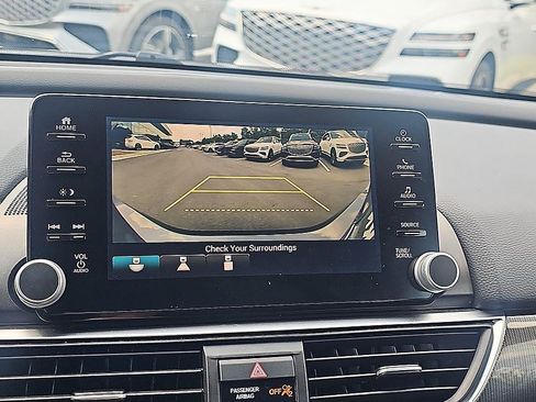 Used 2018 Honda Accord Sport image 25
