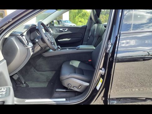 Certified 2025 Volvo XC60 T8 Plus w/ Climate Package image 10