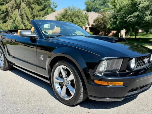 Used 2008 Ford Mustang GT Premium RWD image 3
