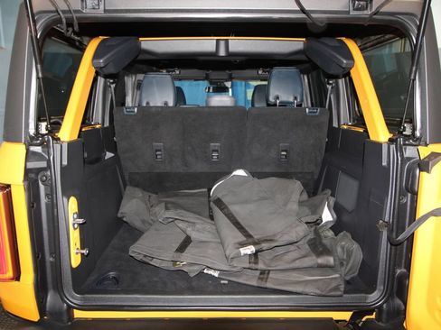 Used 2021 Ford Bronco First Edition AWD/4WD image 41