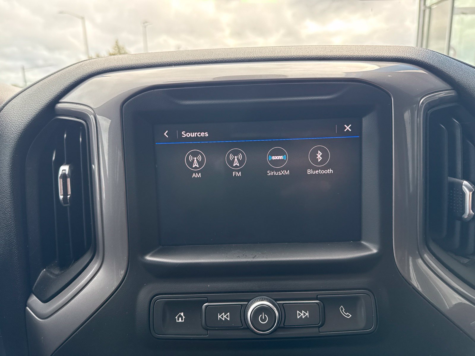 Used 2021 Chevrolet Silverado 1500 Custom w/ Safety Confidence Package AWD/4WD image 18